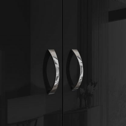 Chilton black gloss 2 door wardrobe handle detail