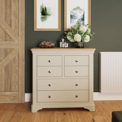 Faire 4+2 Chest in Putty with Oak Top - Image 7