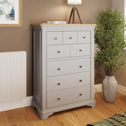 Faire 8 Drawer Chest in Dove Grey with Oak Top - Image 11