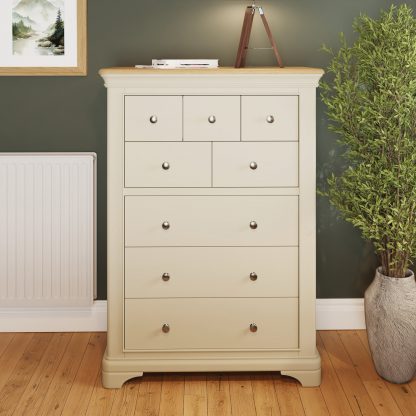 Faire 8 Drawer Chest in Putty with Oak Top - Image 9