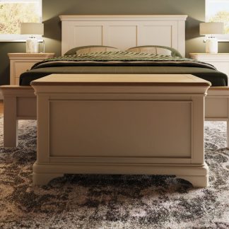 Faire Blanket Box in Putty with Oak Top